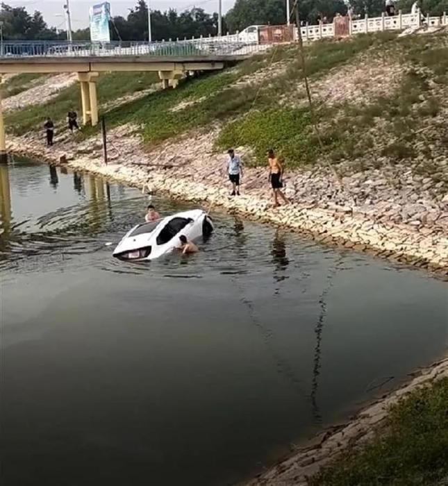 痛心！重庆一男子勇救5人后牺牲