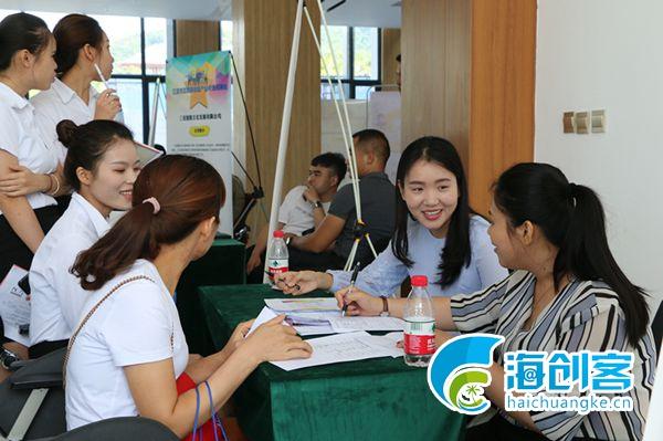 三亚回应日薪1200招方舱保洁是怎么回事，关于三亚个人保姆招工的新消息。