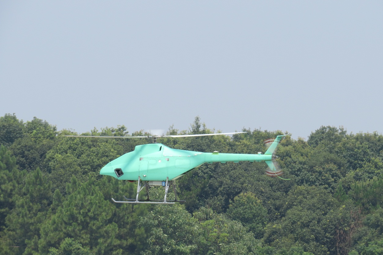 国产新款舰载无人直升机首飞成功