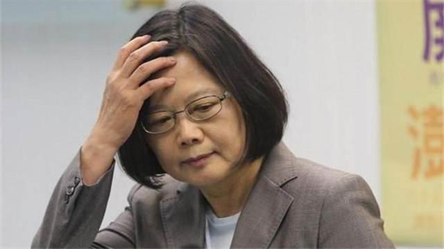 太嚣张了！蔡英文视察台军，叫嚣“侵略台湾将付出代价”