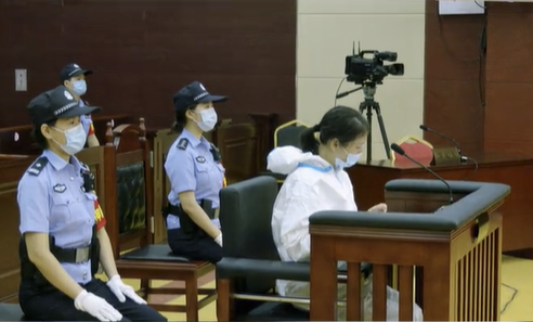 劳荣枝案二审众多细节曝光：当庭翻供，“我是傻白甜”！