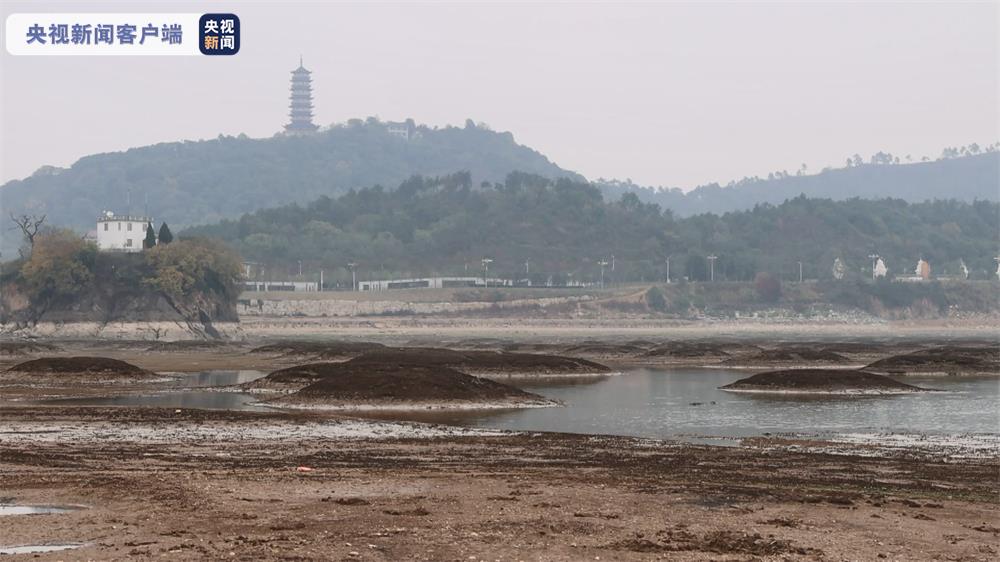 鄱阳湖水位跌破12米，进入枯水期