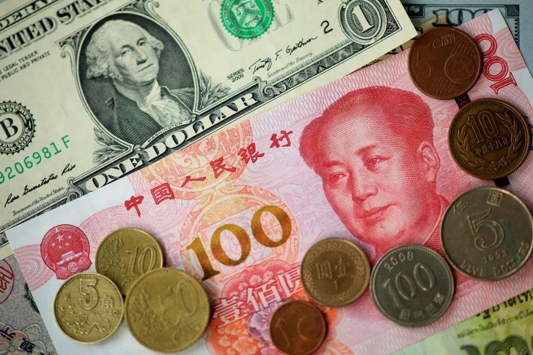 外汇“降准”落地！它为什么能给人民币贬值“降温”？