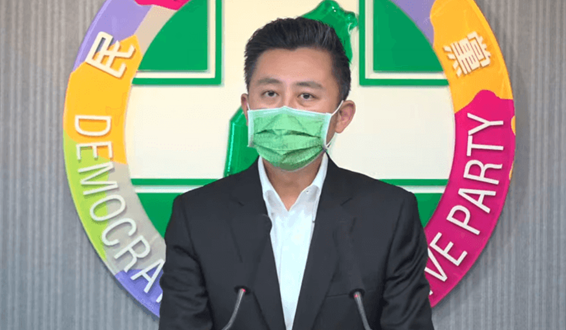 蔡英文不要她的“男孩”了：林智坚，退选！