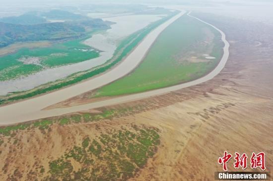 中国更大淡水湖鄱阳湖提前进入枯水期 为71年来最早记录
