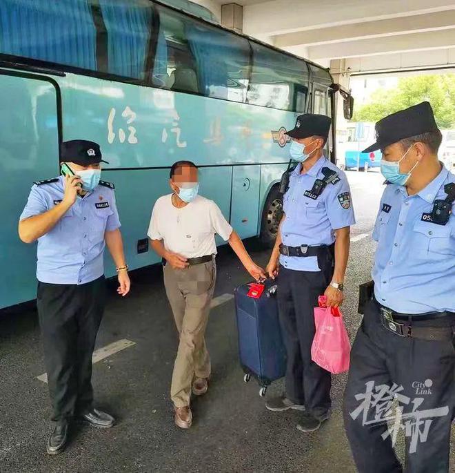 浙江69岁大伯凌晨2点出走跨省去见女主播，两地民警紧急拦下