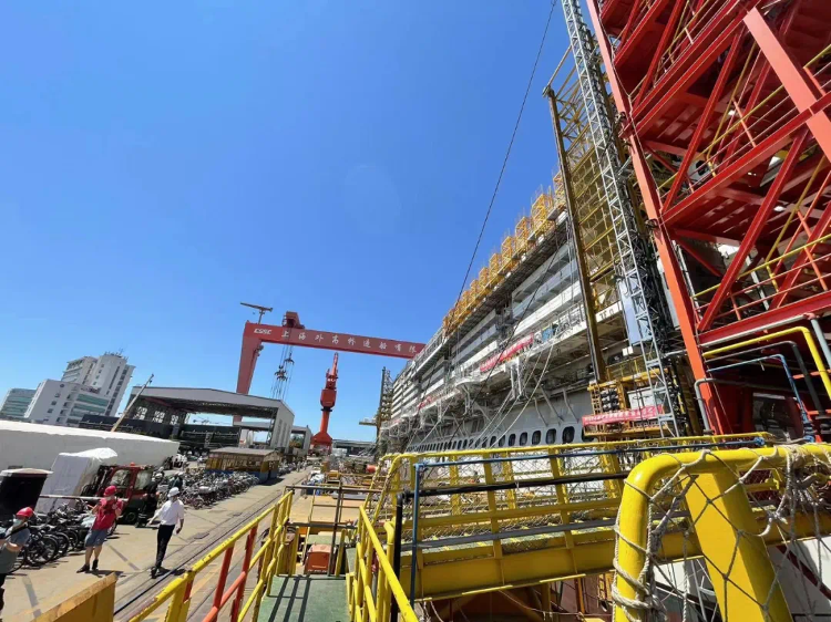 第二艘国产大型邮轮上海浦东开建 中国船舶工业迈入“双轮”建造时代