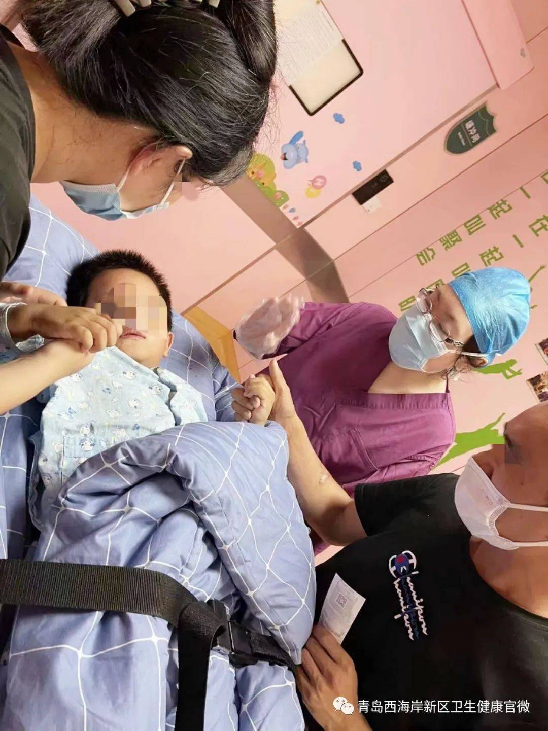 4岁男孩17楼坠落，妈妈连哭带喊飞奔下楼…会有奇迹么？