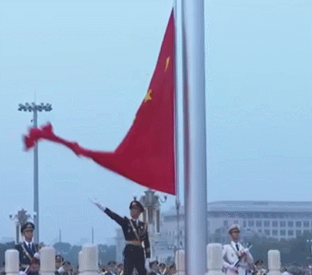今日主角｜升国旗，奏国歌！这一刻让人心动|国歌|天安门广场|升旗仪式|新疆