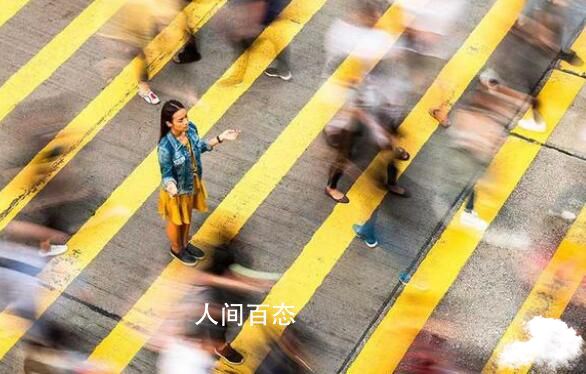 90后姑娘失业后每天假装上班 背后不只是无奈还有对自我实现的渴求