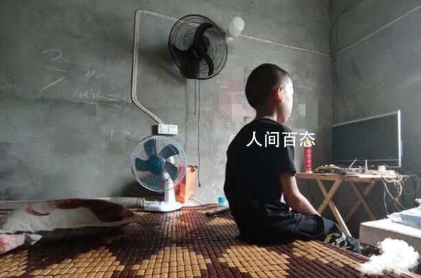 12岁男孩玩手游花光父亲医疗费 其父已去世 孩子玩游戏花光父亲救命钱