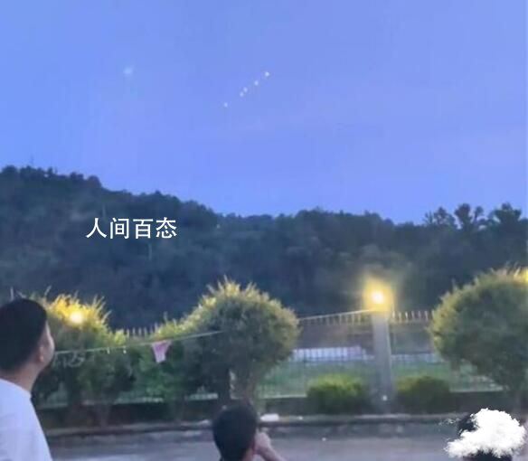 浙江夜空现不明飞行物?专家回应 浙江上空惊现不明飞行物