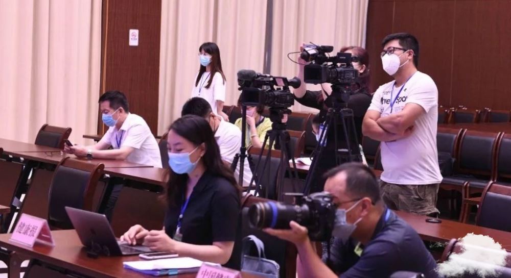 广西北海已报告感染者9+444，将分类处置2千多滞留游客 疫情广西北海