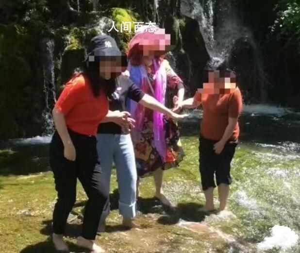 九寨沟回应大妈光脚下水 对当事人依法进行行政处罚