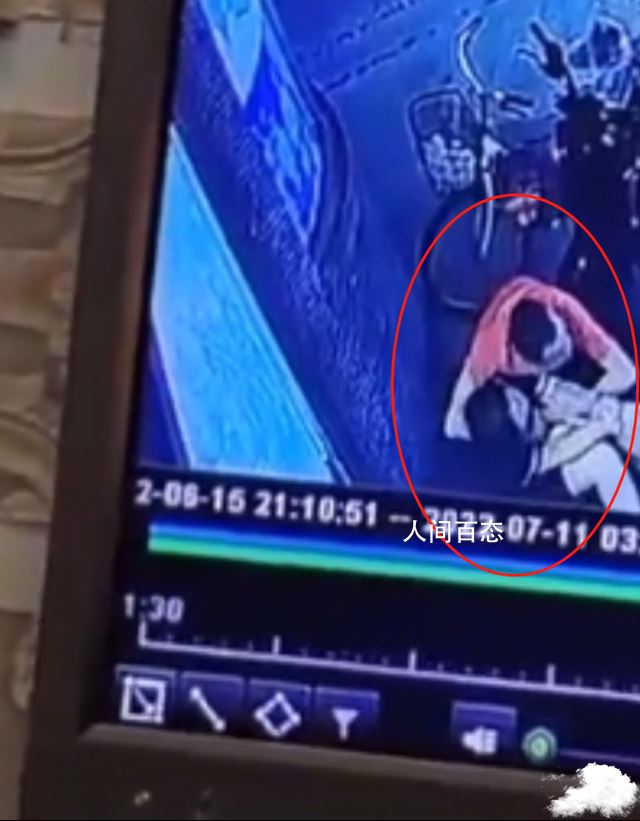 佛山警方回应男子打赌猥亵醉酒女生 我们依法处理了 佛山两女子
