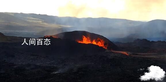 直击冰岛火山持续喷发 场面非常壮观 直击冰岛火山持续喷发 场面非常壮观的英文
