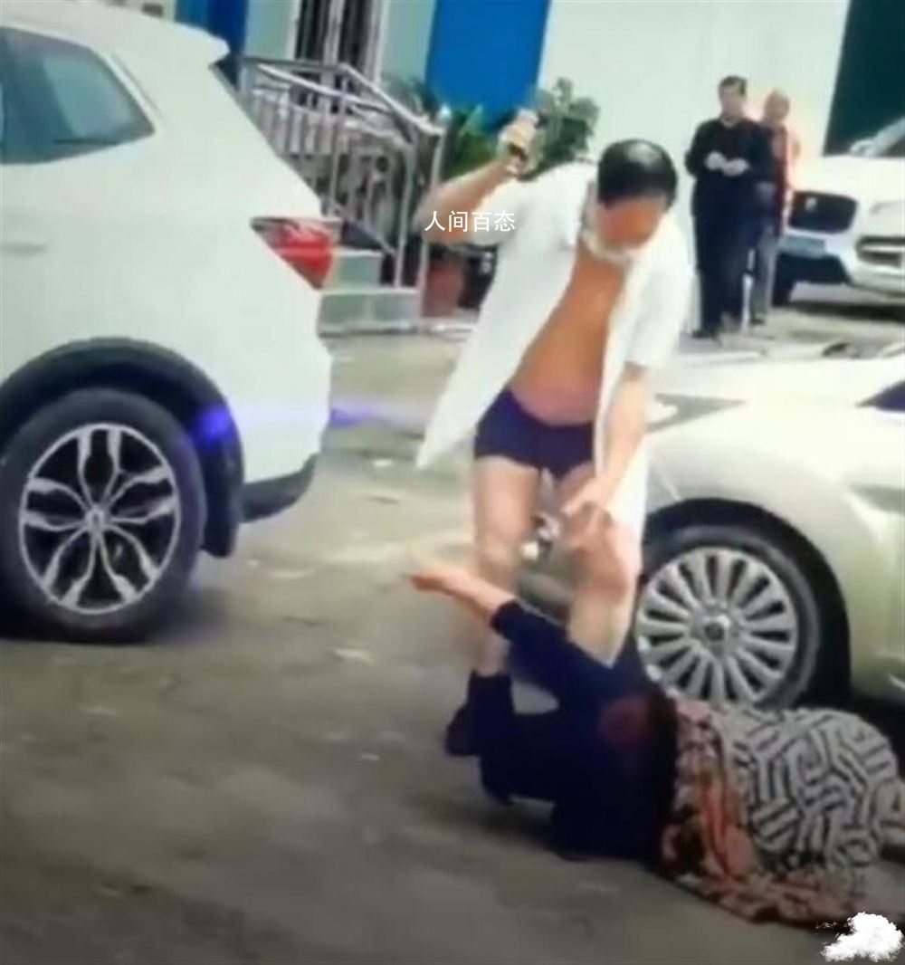 网传民营医院负责人当街抽打女子 涉事人员已经被控制 民营医院涉嫌违法
