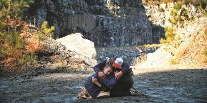文艺评论 | 《怪奇物语》：尴尬地夹在青少年和成人的缝隙之间