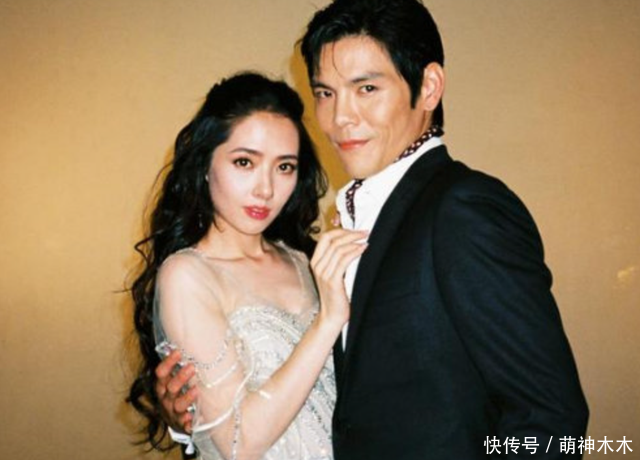 大瓜来了！向佐约会美女同回婚房动作亲昵，向太火速回应：乱讲