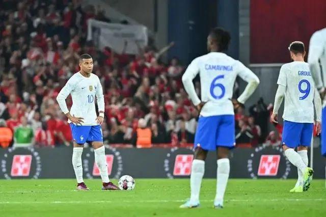 丹麦2-0法国，克罗地亚3-1奥地利；世界靠亚军保级，只有一个姆巴佩不行