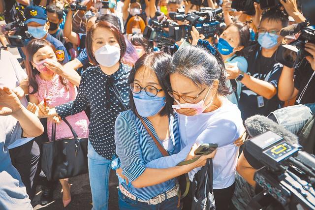 钱太多？周玉蔻爆料屡被告，败诉赔偿金额累计千万元新台币