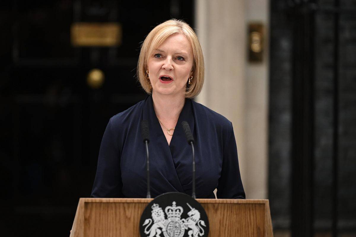 英国女首相特拉斯刚上任，就来“搅局”了？