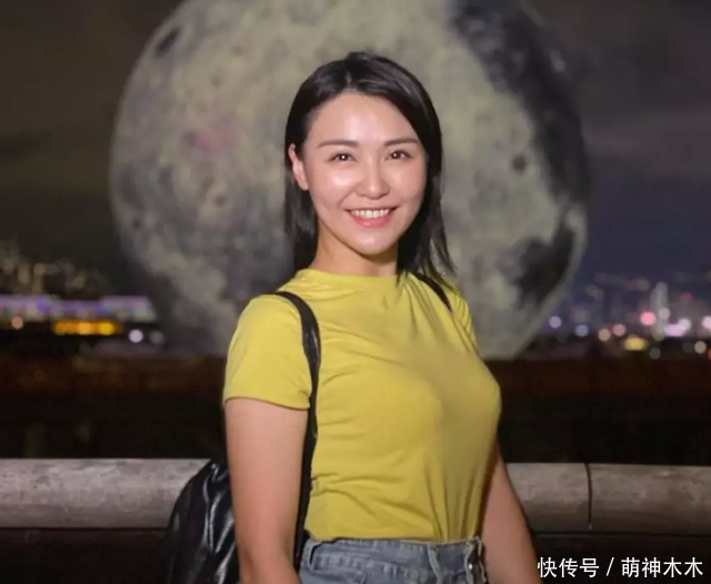 34岁港姐离开TVB近1年，转行公务员月入5万，近期突传离职惹争议