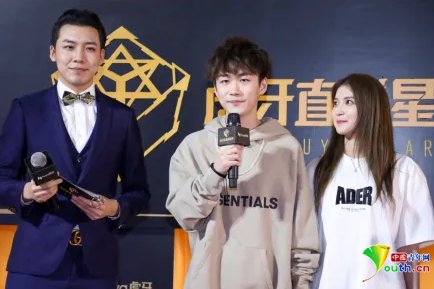 中国人的故事·青年听我说|主播“不求人”：大世界，小温暖