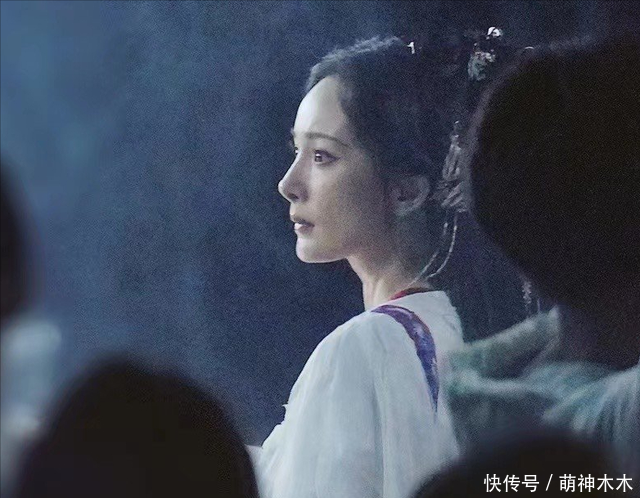 杨幂《狐妖》新路透曝光，造型过分网游风，网友称好像唐雪见