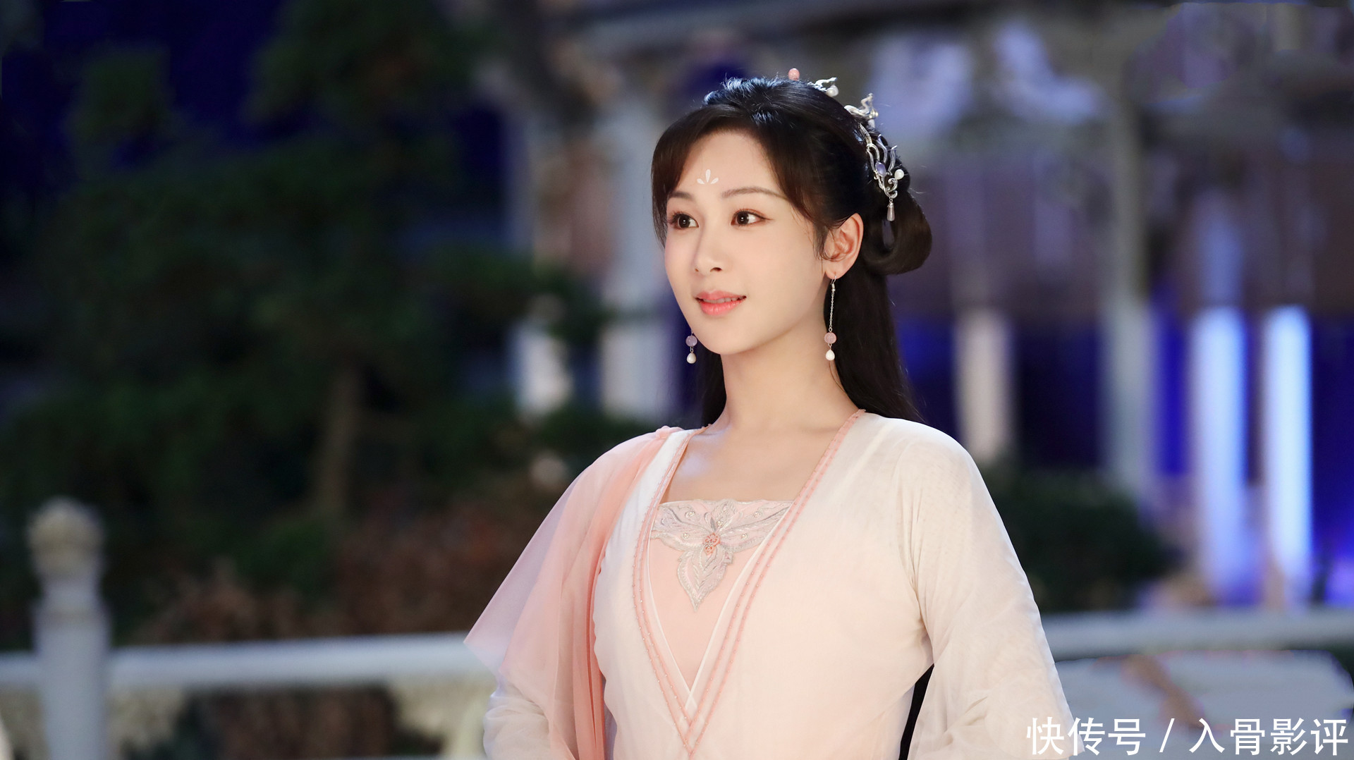 《沉香如屑》：清冷孤绝的仙君应渊，和之前预想的不一样