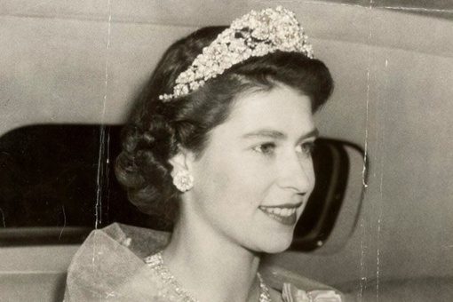 英国首相敢废除女王吗 英国为什么有女王还有首相